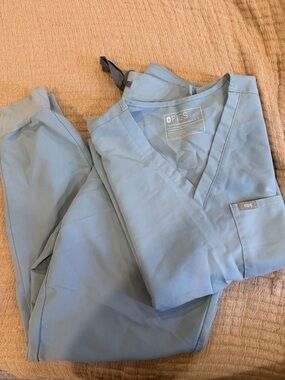 Figs Light Blue V-Neck Scrub Top and Pants